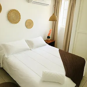 Habitación en casa particular En Compartido Al Frente Del Cc Unico