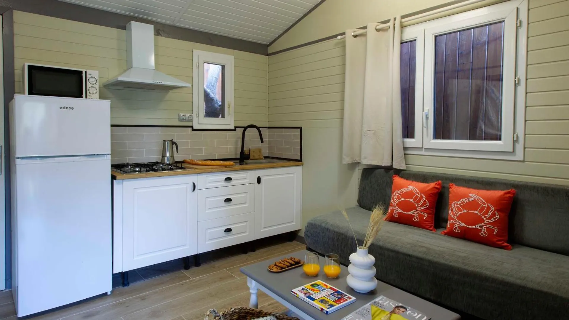 Camping Caledonia Tamarit 4*,  Spain